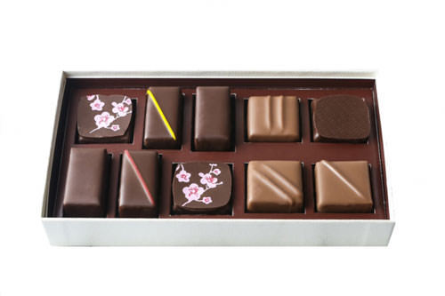 lamaisonduchocolat_cherryblossom_01