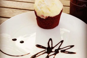 RH Cafe レッドベルベッド