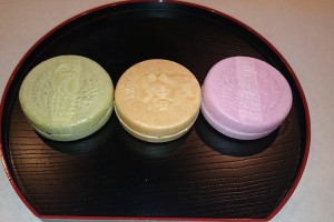 旭屋本店の鎌倉源氏最中