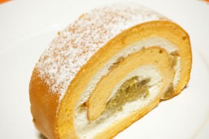 アテスウェイの和栗のロールスペシャル