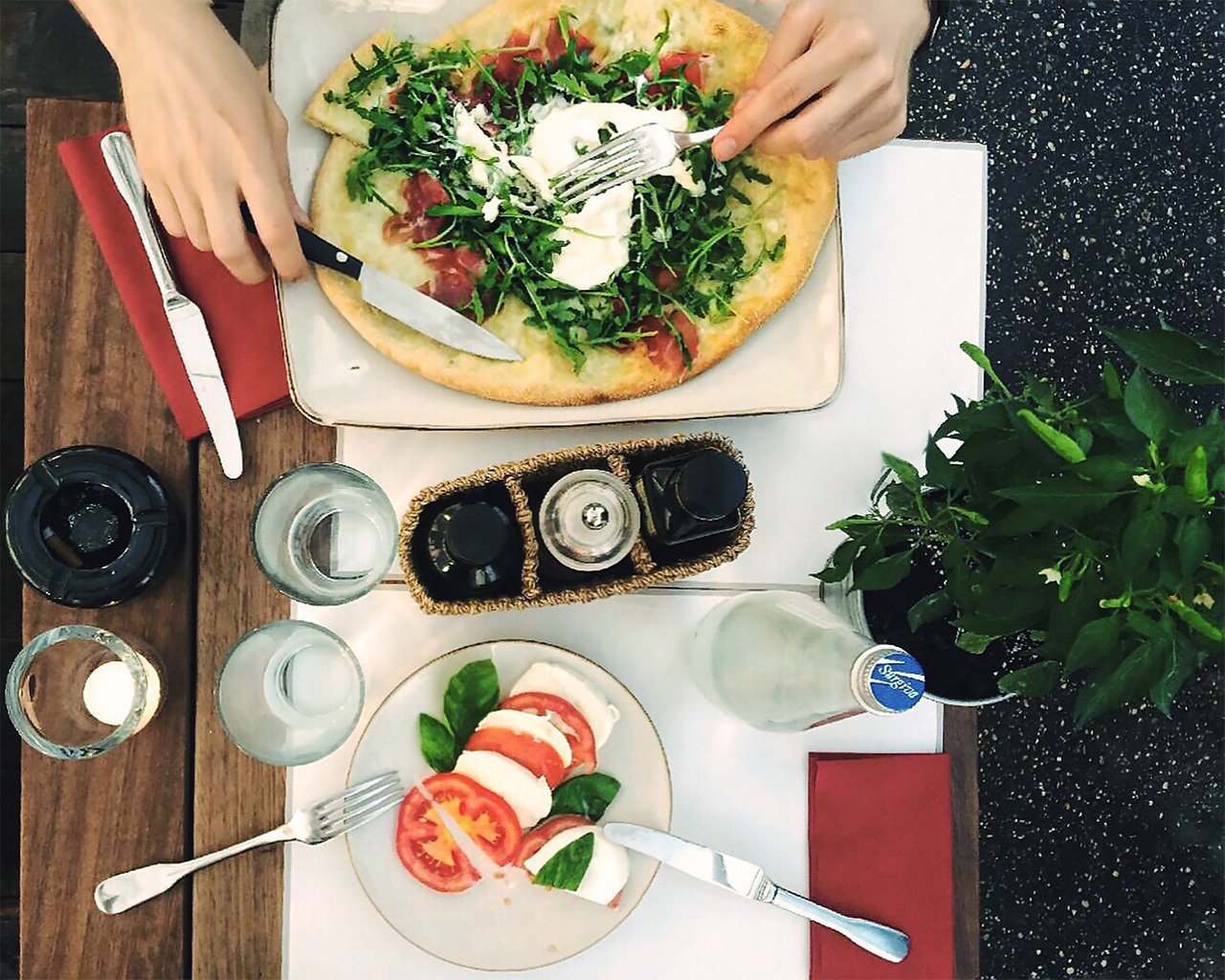 人気のチーズを手土産に 有名店の美味しいチーズはギフトにも