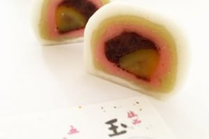 玉英堂のカットした玉饅