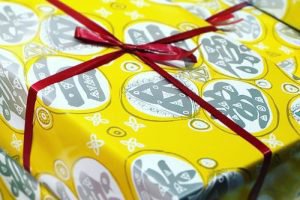 三原堂本店の塩せんべい