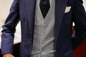 マリネッラ ナポリ,ネクタイ