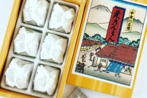 6個入の「すや」の栗きんとん