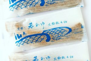 大極殿本舗の桂川若あゆ