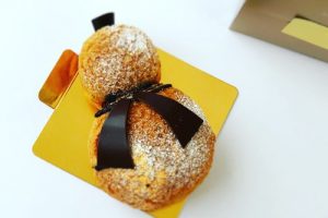 東京會舘のひょうたんシュークリーム