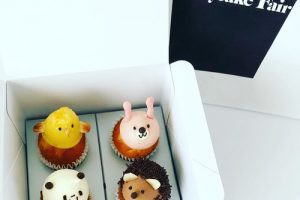フェアリーケーキフェアの動物カップケーキのアソート