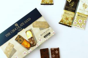銀のぶどうのＴＨＥチョコレートサンドのアーモンド