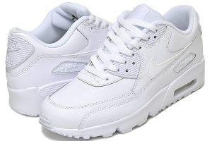 ナイキの白スニーカー