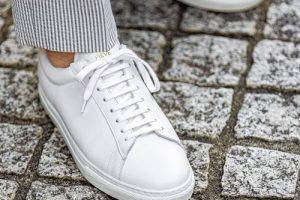 シップスの白スニーカー