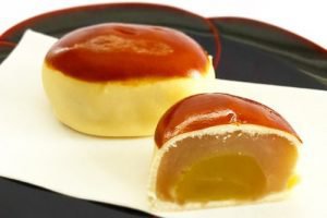 虎ノ門 岡埜栄泉の栗饅頭