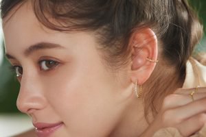 アーカーのイヤーカフ