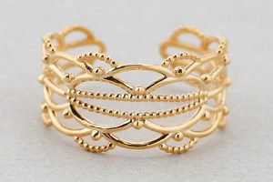 シエナロゼのイヤーカフ