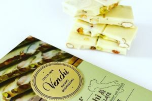 ヴェンキ,ホワイトチョコレートバー ソルティド ナッツ