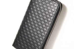 グッチのマイクロGG ラウンドジップ長財布