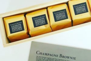 グラマシーニューヨークのシャンパーニュブラウニー