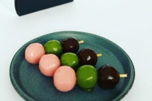 甘春堂の京風和菓子の花見弁当,2段