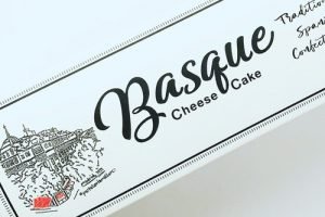 マヨルカのバスクチーズケーキの箱