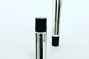 イソップのプロテクティブ リップバーム SPF 30