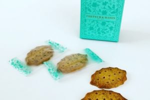 フォートナム・アンド・メイソンのティーリーフビスケット