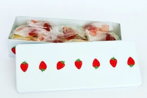 彩果の宝石のいちご缶