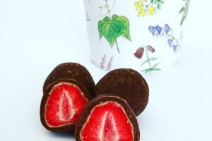 六花亭 ストロベリーチョコ