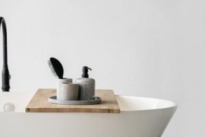 マッサージ効果が期待できるヘアブラシの選び方