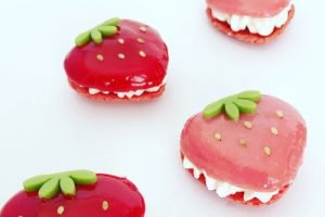アトリエ ドゥ ゴディバ,苺のマカロン