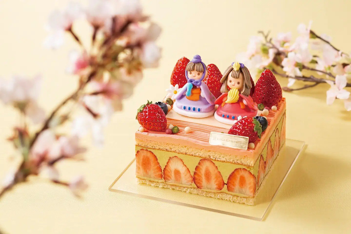 リーガロイヤルホテル東京のひな祭りケーキ