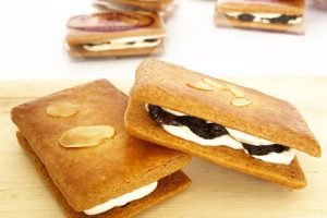 御茶ノ水 小川軒のレーズンウィッチ