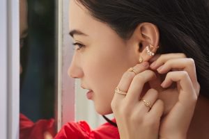 アーカーのイヤーカフ