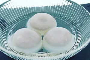 伊勢屋のくずまんじゅう