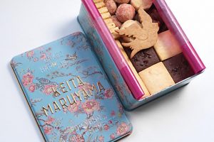 KEITA MARUYAMAのOriental Flower缶