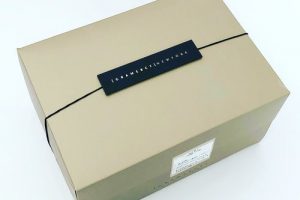 グラマシーニューヨークのケーキの箱