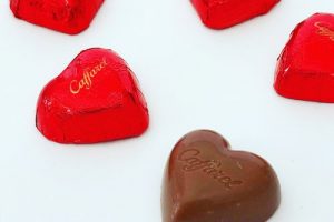 カファレルのミニハートチョコ