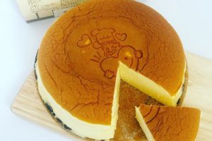 りくろーおじさんの店の焼きたてチーズケーキ