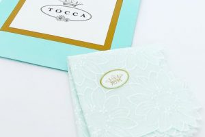 トッカの刺繍ハンカチ