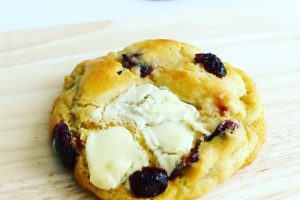 ベンズクッキーズのクランベリー＆ホワイトチョコレート