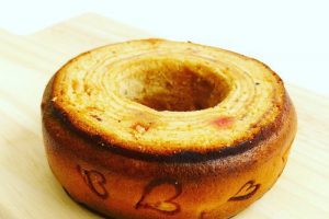 ズーセス ヴェゲトゥスの「3種ベリーのバウムクーヘン」