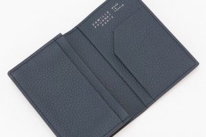 カミーユ・フォルネの名刺入れ
