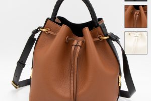 クロエの巾着バッグ