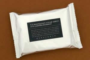 マークスアンドウェブのボディ&フェイスクリアシート