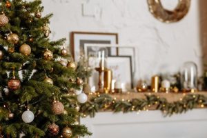 おしゃれなクリスマスツリー2023！北欧から小型、大型まで