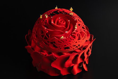 東京マリオットホテルのクリスマスケーキ「Rose（ローズ） ショコラ ルージュ」