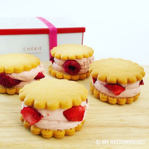 シェリーメゾンドビスキュイのいちご＆フランボワーズサンド