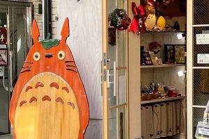 白髭のシュークリーム工房の吉祥寺店