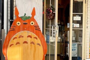 白髭のシュークリーム工房の吉祥寺店