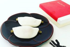 たねやの菱はなびら