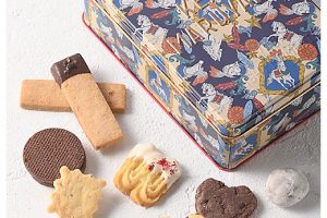 ケイタ マルヤマのチョコレートクッキー缶